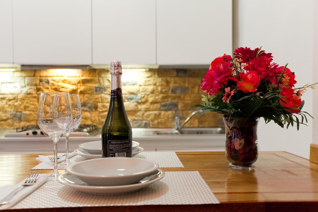 10 House Budget Stay Budapest Room photo