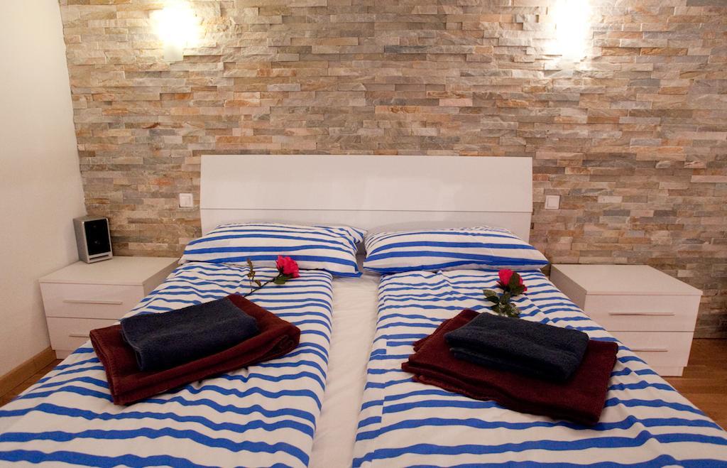 10 House Budget Stay Budapest Room photo