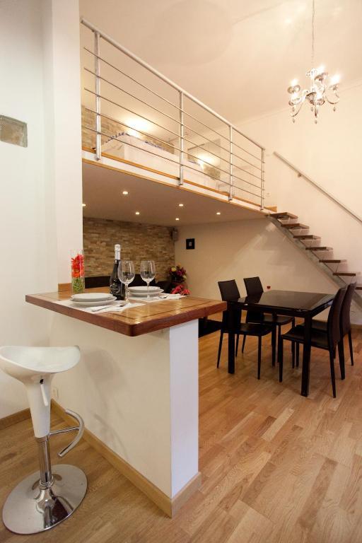 10 House Budget Stay Budapest Exterior photo